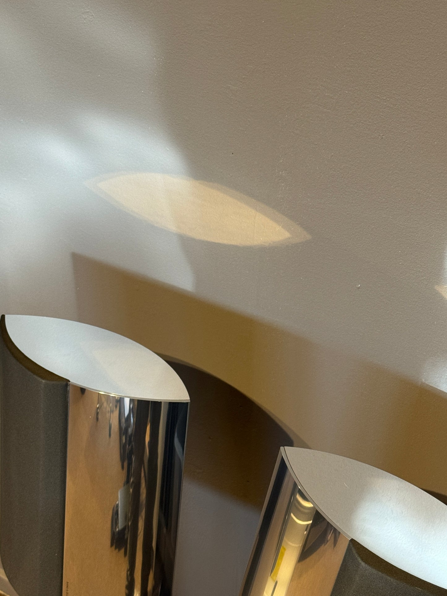 Beolab 4000 inkl. golvstativ