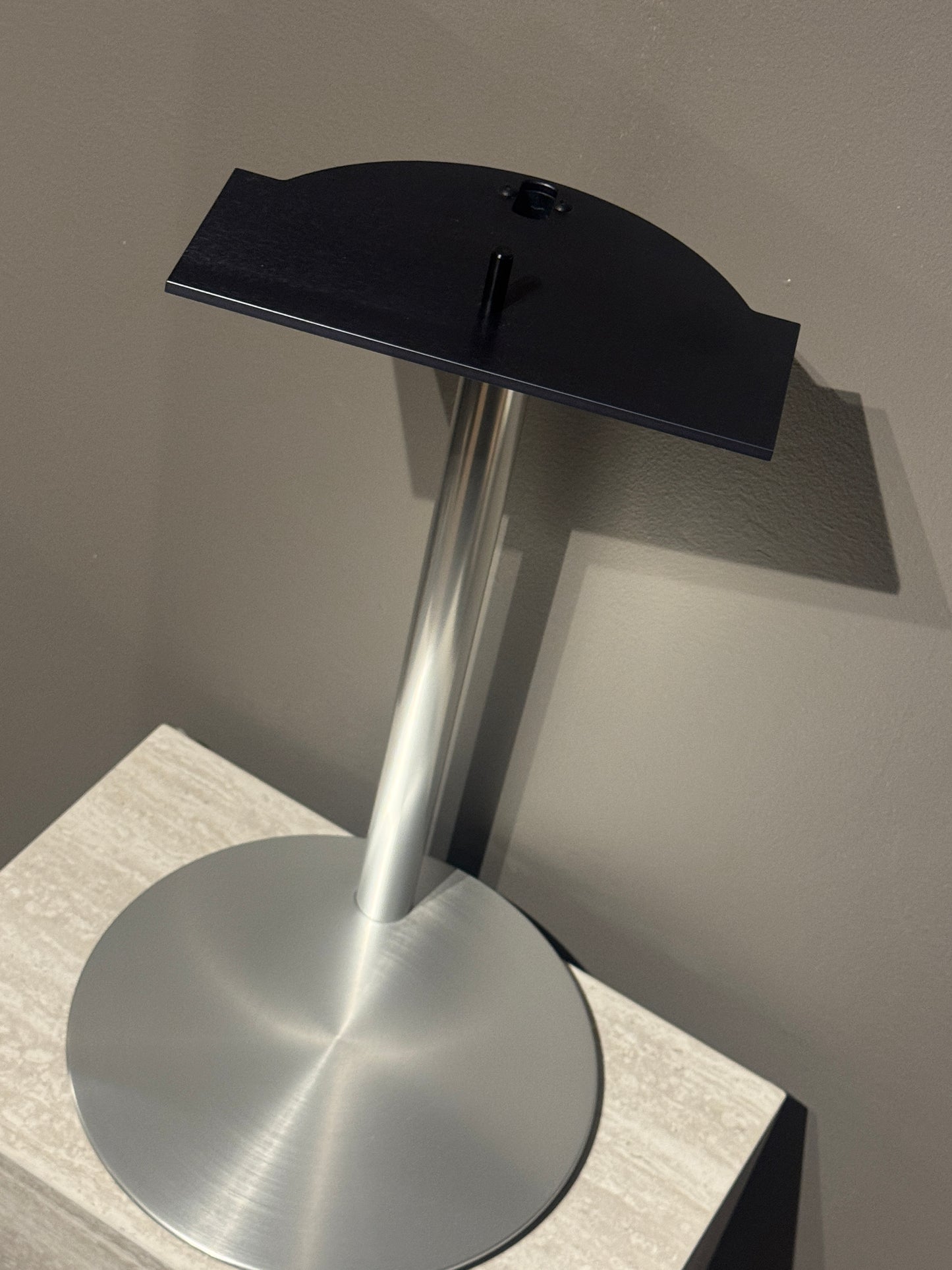 Golvstativ Beosound i aluminium