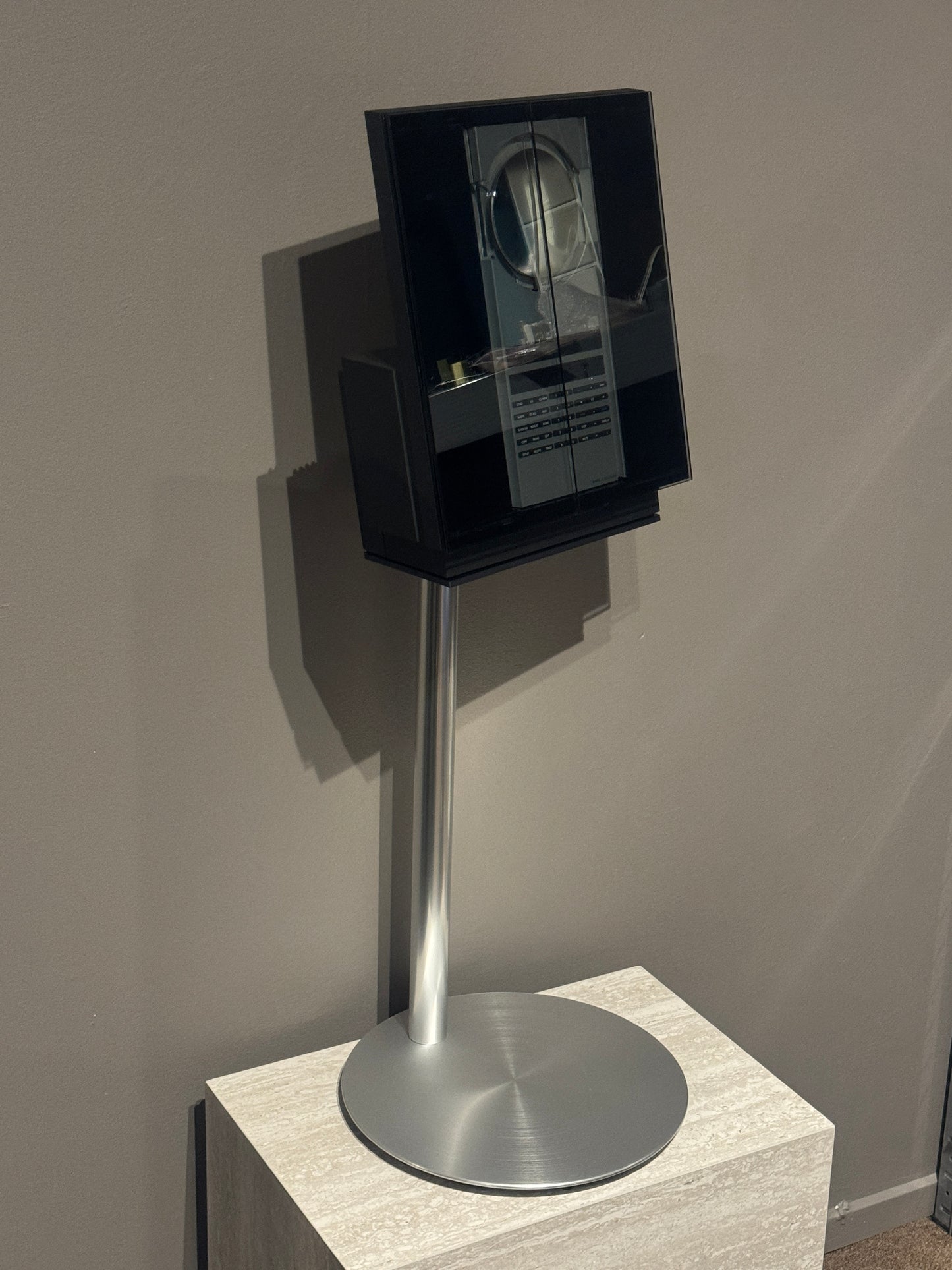 Golvstativ Beosound i aluminium