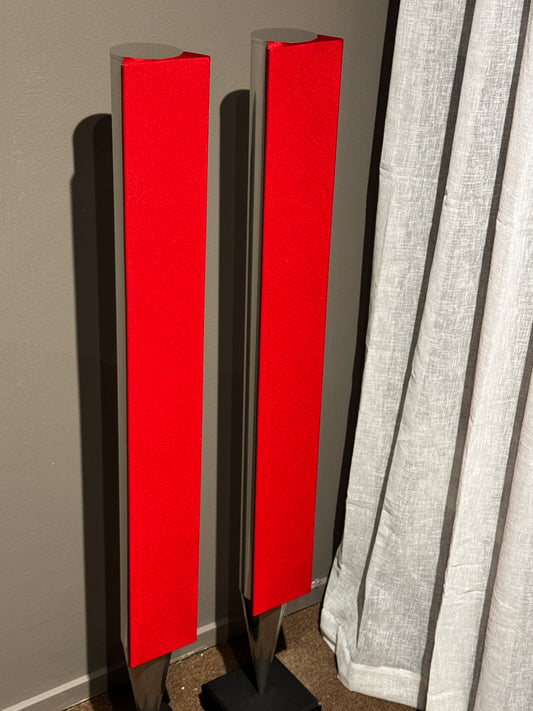 Beolab 8000 MKII - Nya tygfronter & uppdaterad bas!